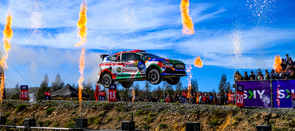 Junior WRC'yi kazanan şampiyon ilk Türk pilot olarak tarihe geçti.